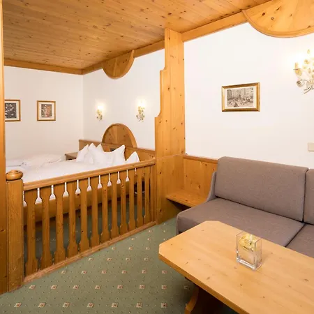 Hotel Brennerspitz Neustift im Stubaital Exterior photo